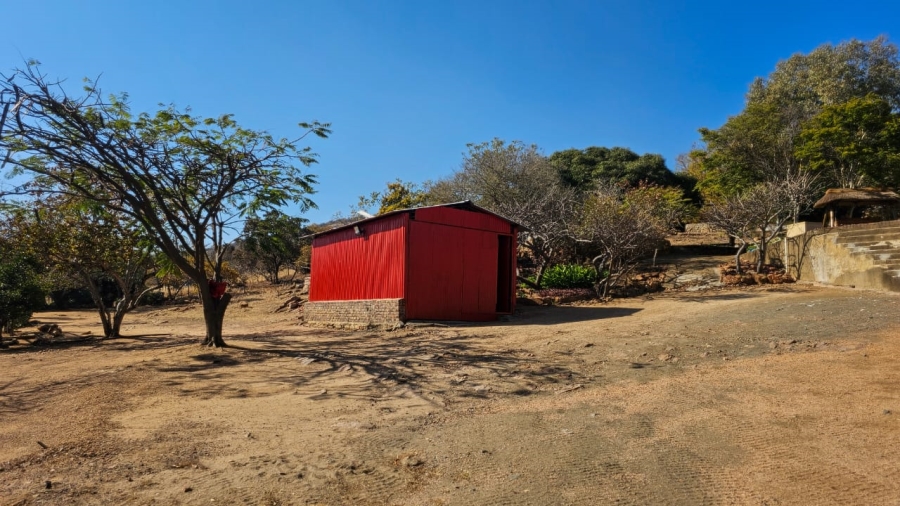 4 Bedroom Property for Sale in Zilkaatsnek North West